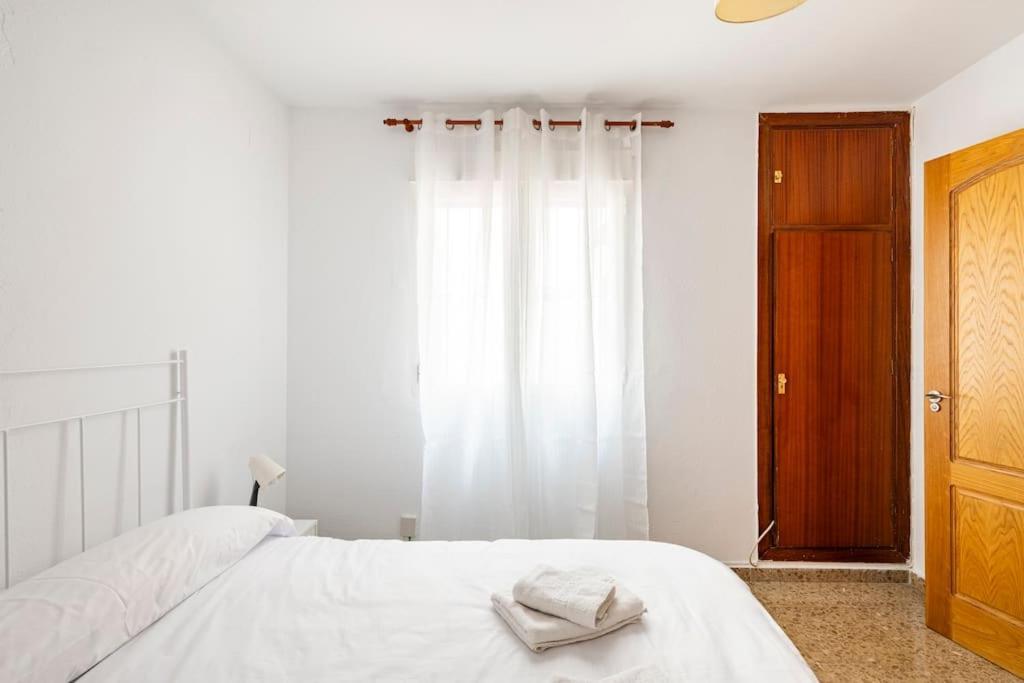 Amplio Piso Para Disfrutar Del Centro De Malaga Con Parking Gratuito Exterior foto